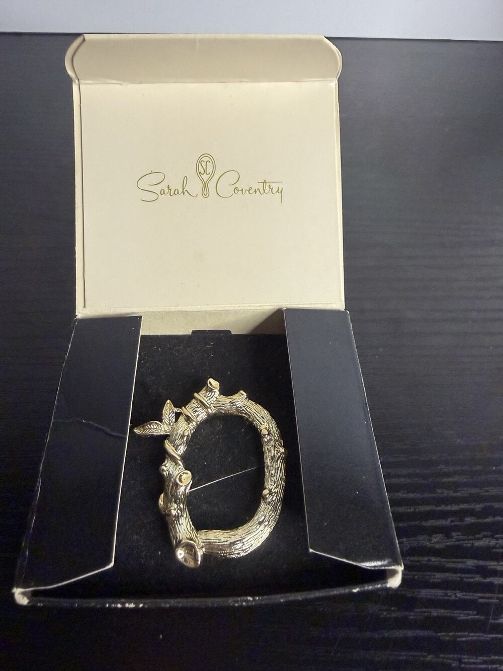 Vintage Sarah Coventry Initial O Monogram Pin Brooch Gold Tone W/Box